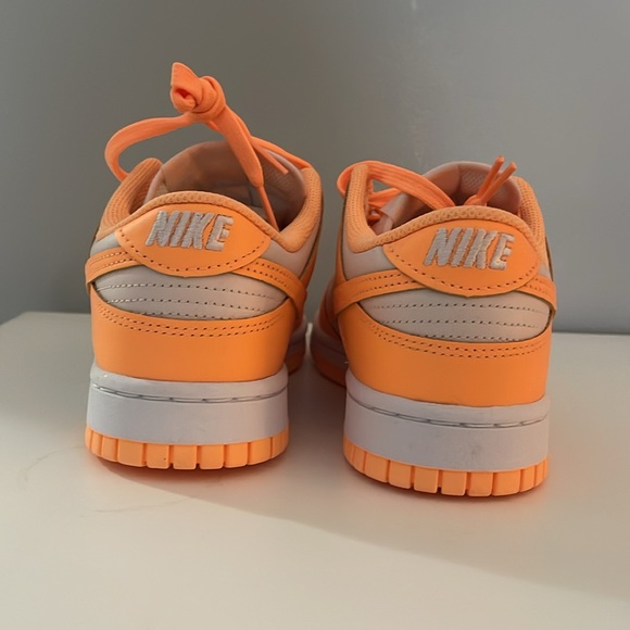 Nike dunks - Picture 3 of 4